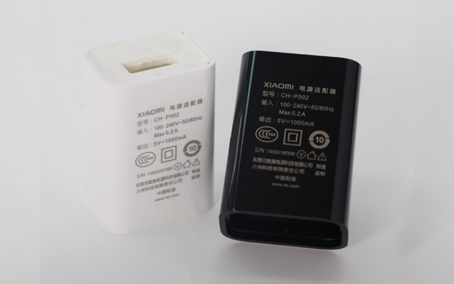 小米充電器面殼激光打標(biāo)